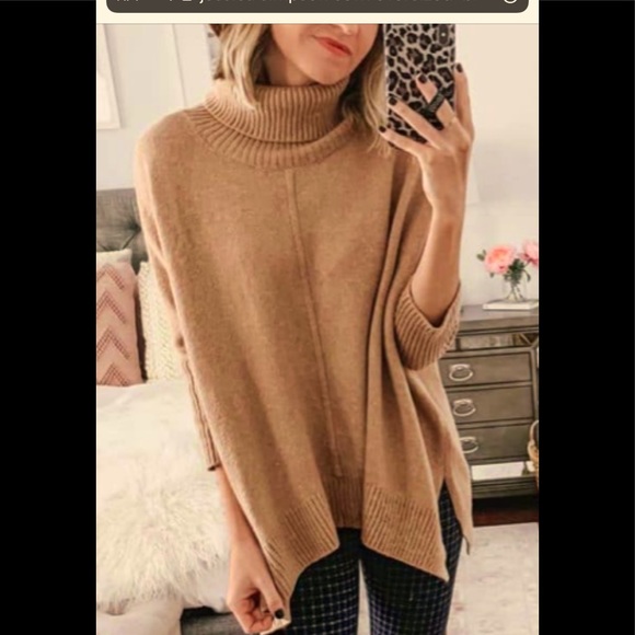 Jessica Simpson Sweaters - Jessica Simpson oversized hi-lo cowl neck